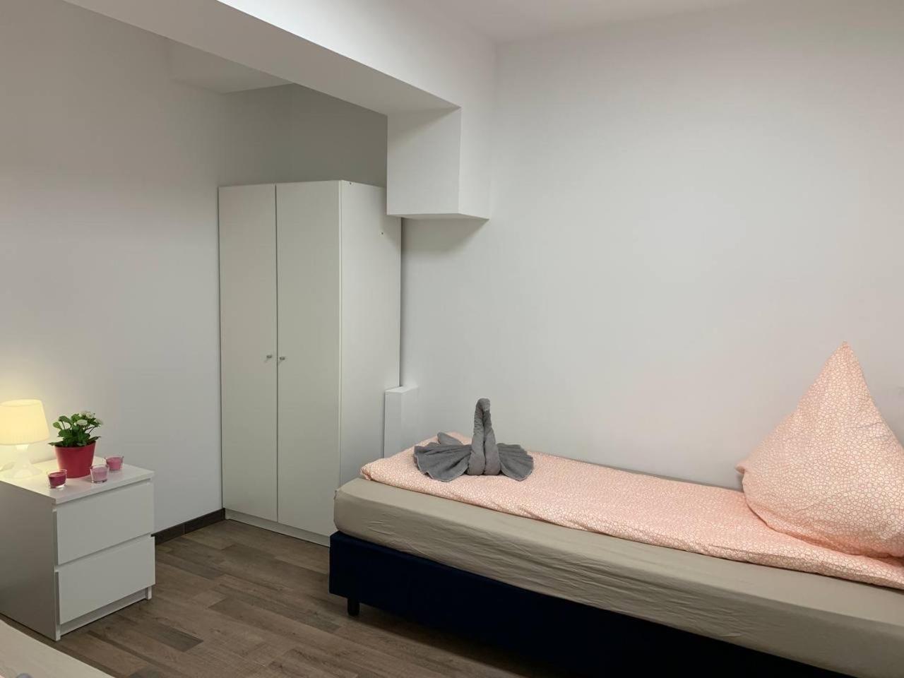 Central Private Rooms In Popular Neighborhood! 쾰른 외부 사진