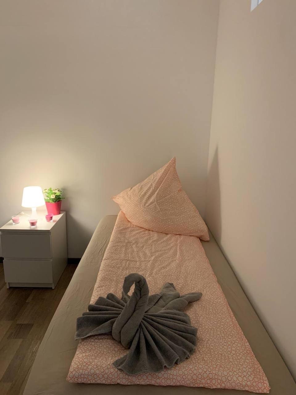 Central Private Rooms In Popular Neighborhood! 쾰른 외부 사진